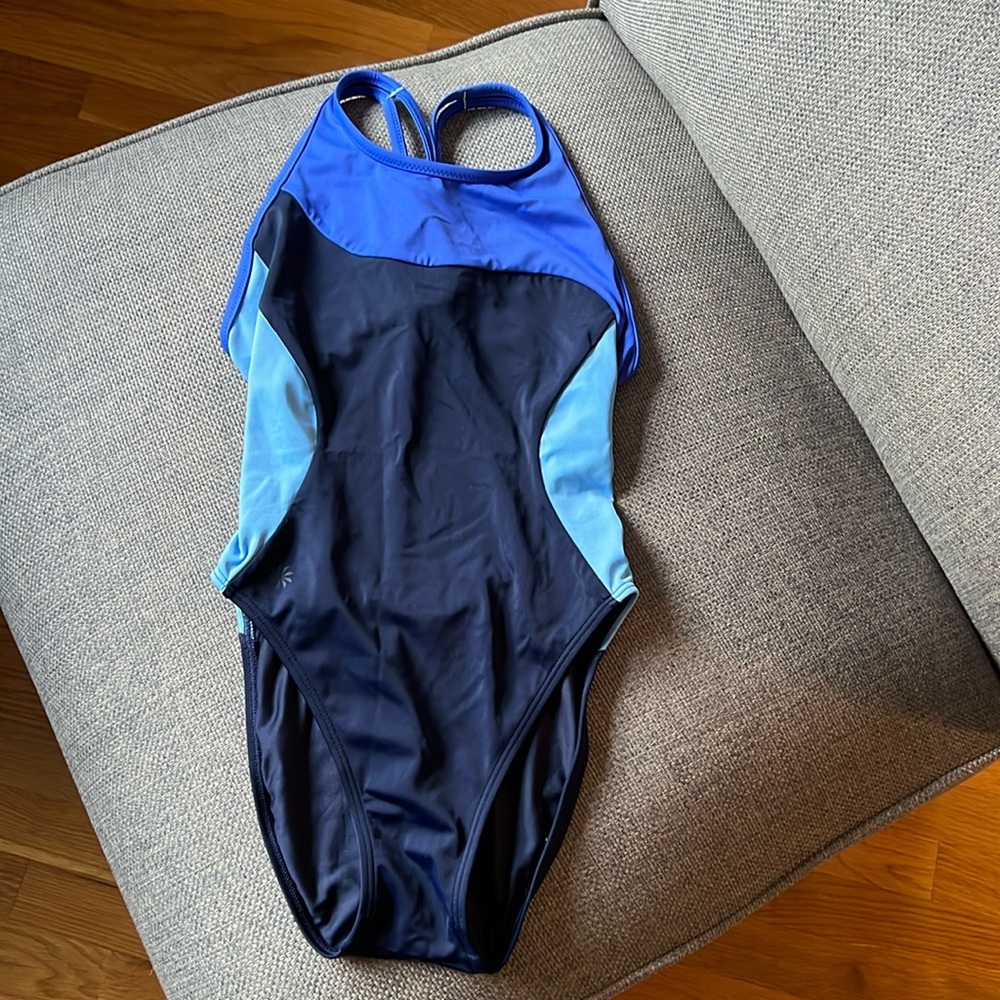 EUC Athleta swimsuit sz 28 or 2